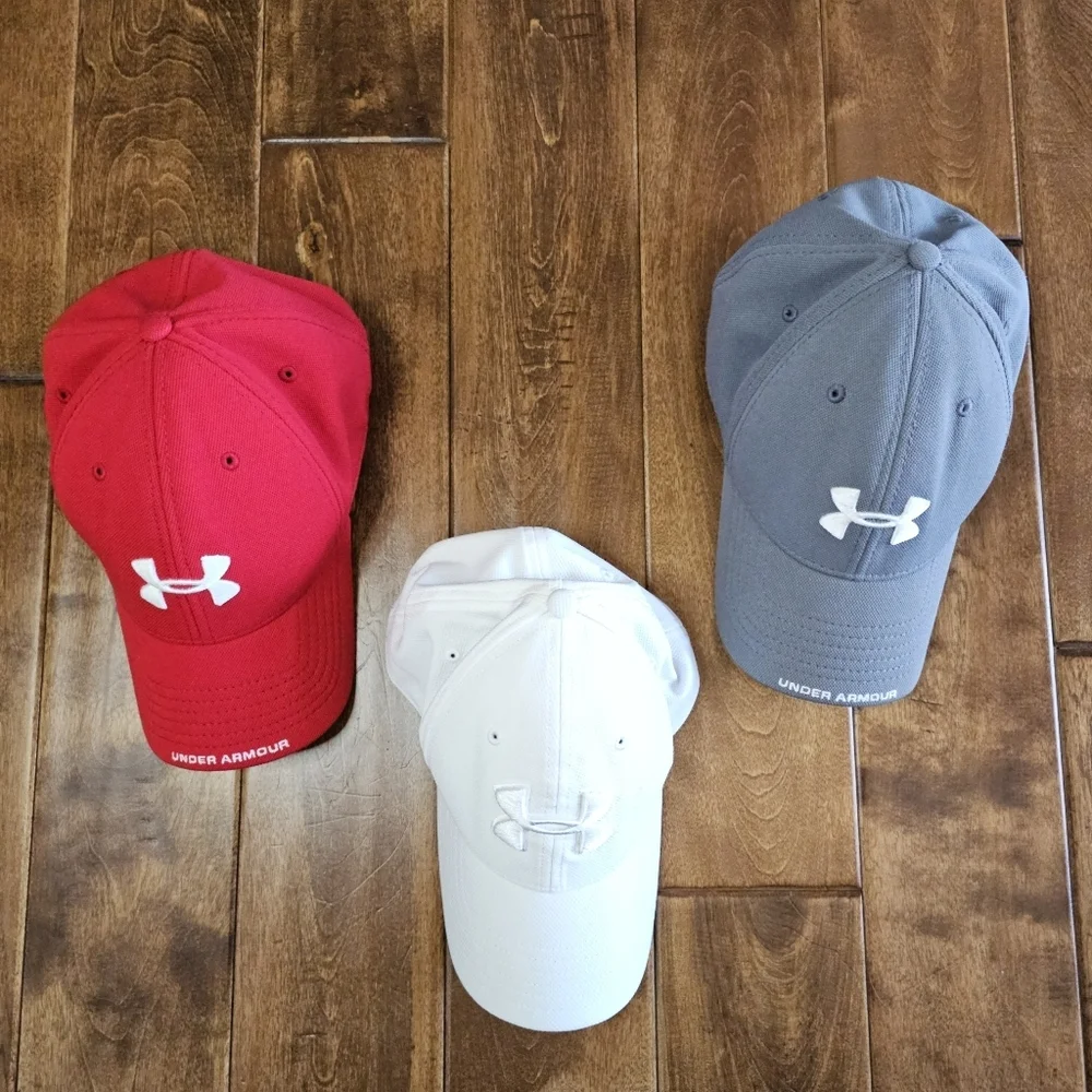 BUNDLE: 3 Under Armour baseball caps size M/L